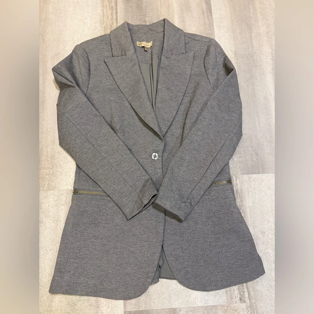 DC Gray Women's Blazer with Zipper Accents